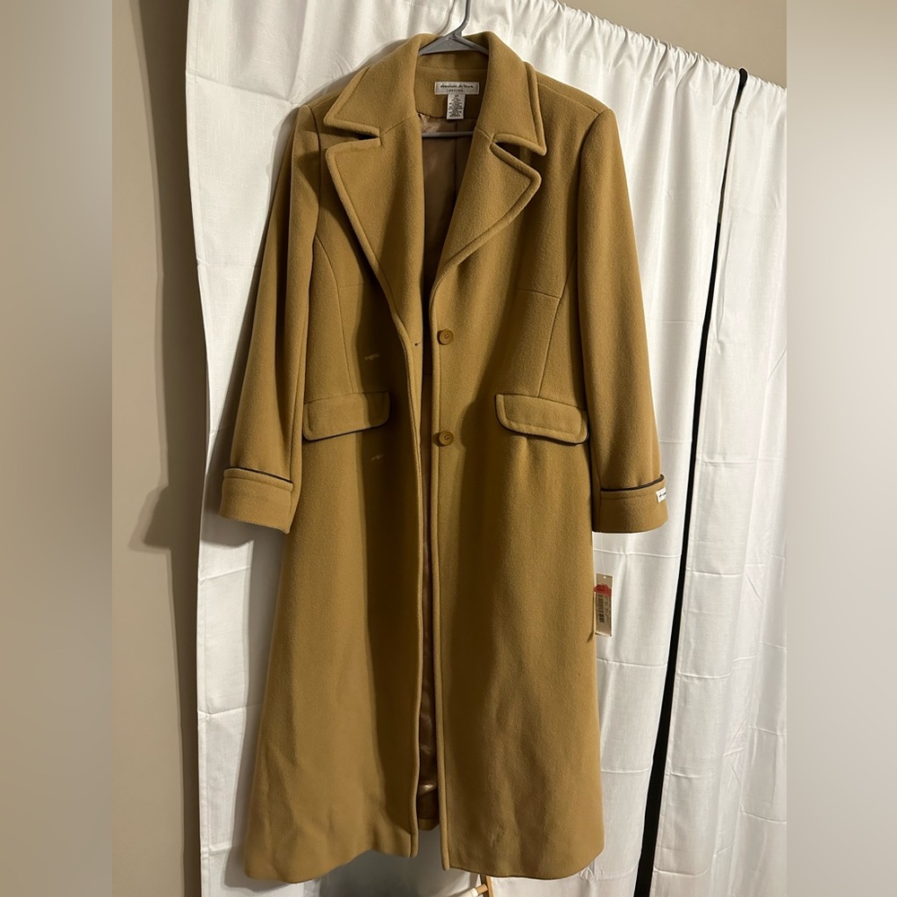 Preston and York 12 petite camel 100% lambs wool coat NWT